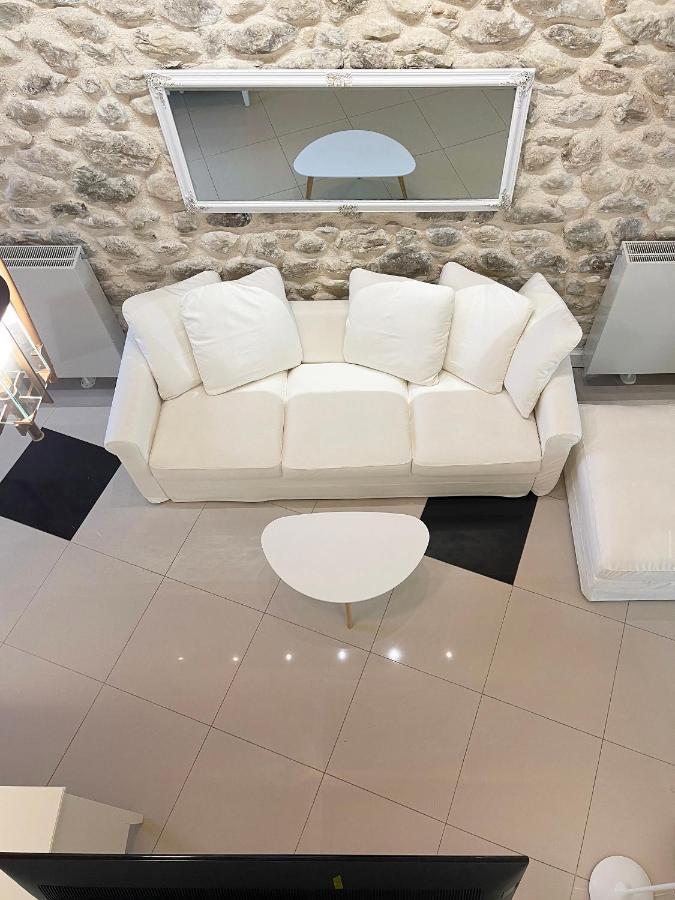 Blue Domino Luxury City Villa Патра Экстерьер фото